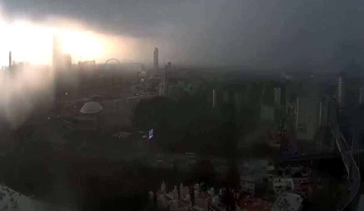 VIDEO: Así fue el MOMENTO EXACTO en que se formó la tormenta que azotó a Puebla HOY