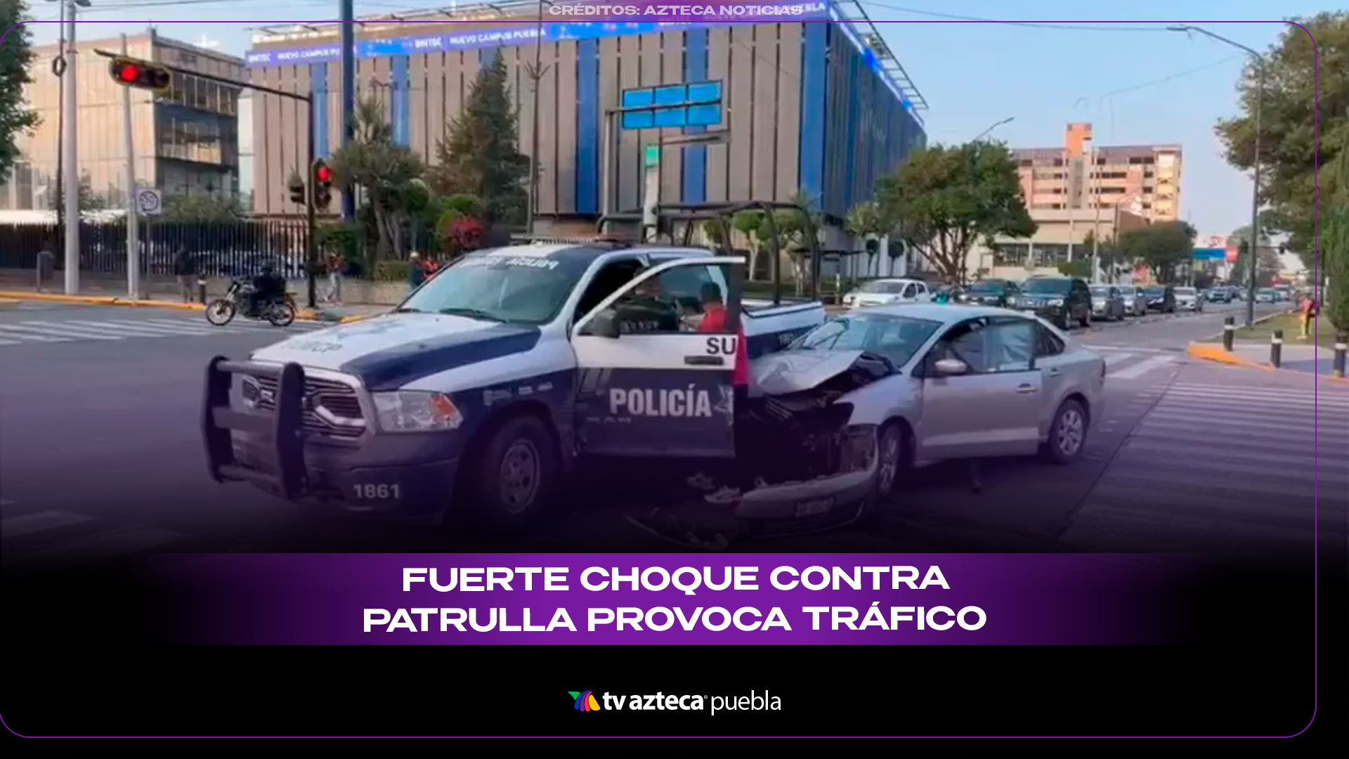 Choque provoca caos vial sobre el Bulevar 5 de Mayo en Puebla