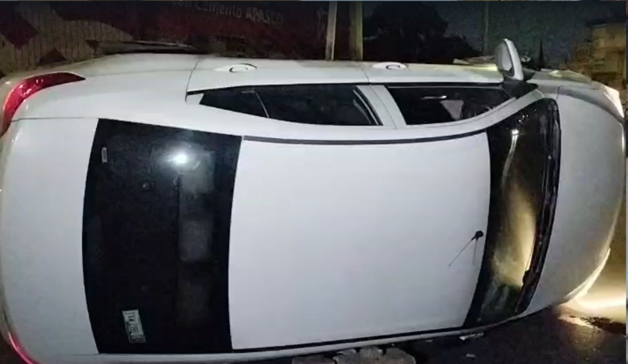 VIDEO: Volcadura de vehículo en Vía Corta a Santa 