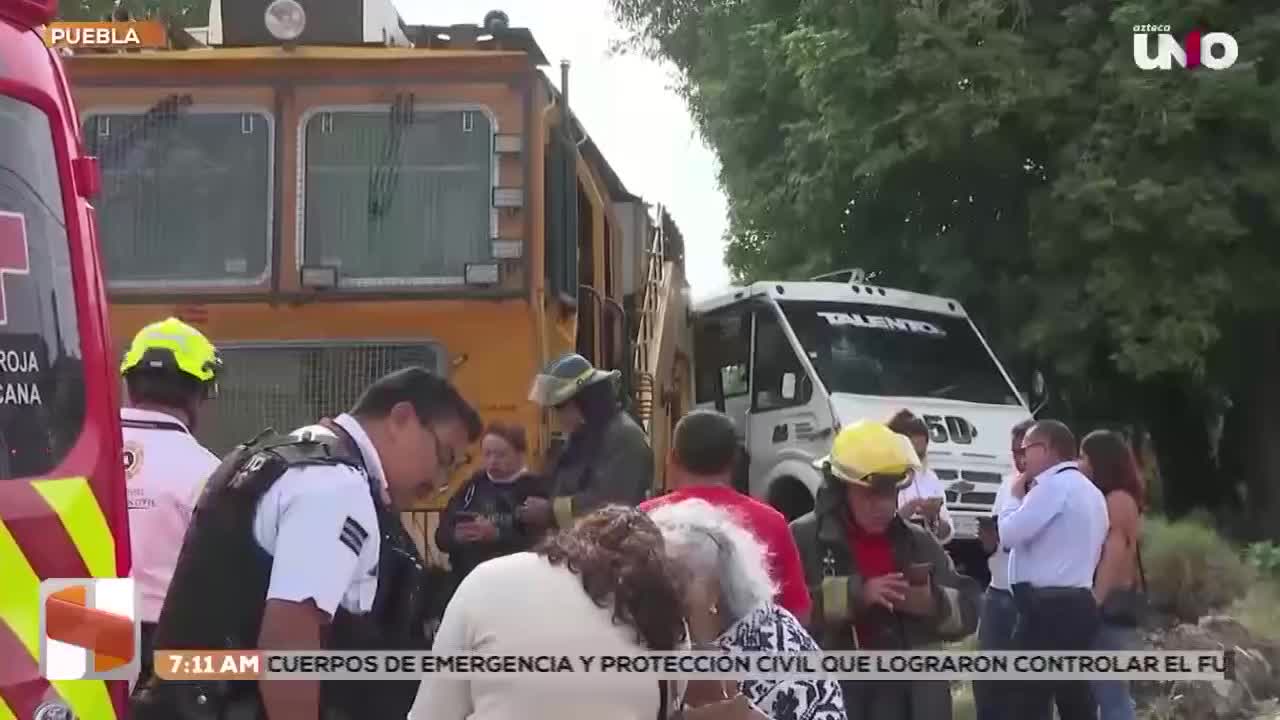 Unidad irregular de la Ruta 50 es arrollada por tren en Puebla; usuarios señalan fallas en supervisión del transporte del gobierno de Alejandro Armenta