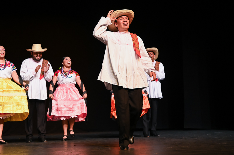 Danza Folklórica/danza_folklorica_130.jpg