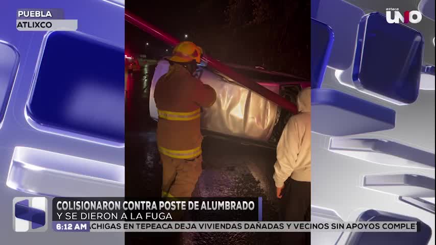 Vehículo terminó volcado tras choque en la Atlixco