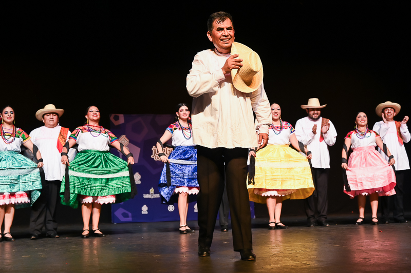 Danza Folklórica/danza_folklorica_128.jpg