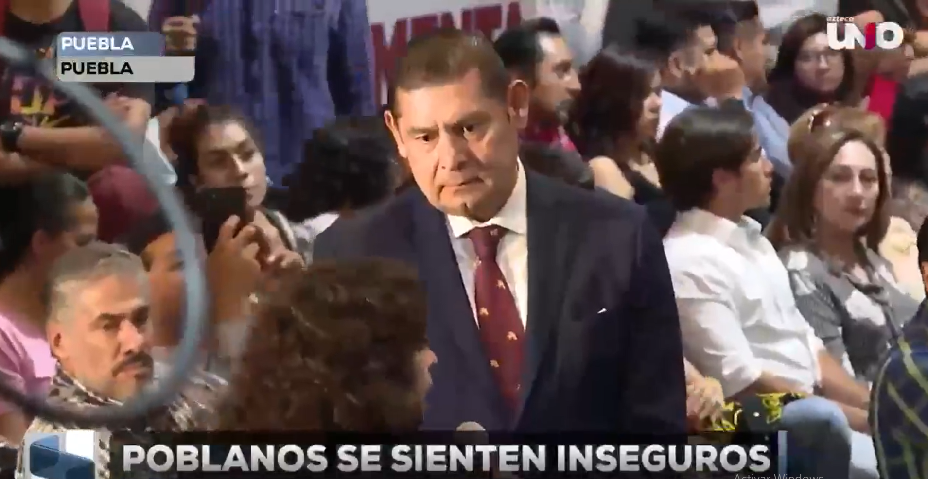 ¡Unidades de RUTA en pésimas condiciones! Poblanos exigen al gobernador de Puebla, Alejandro Armenta, que desista del proyecto del cablebús y atienda las necesidades reales del transporte público.