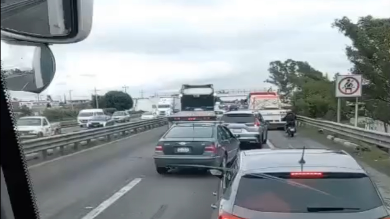VIDEO: Así quedó un auto tras un brutal choque con un tráile