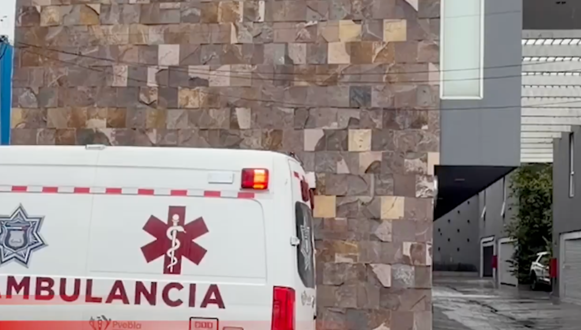 Movilización en motel de la 14 Oriente en Puebla h