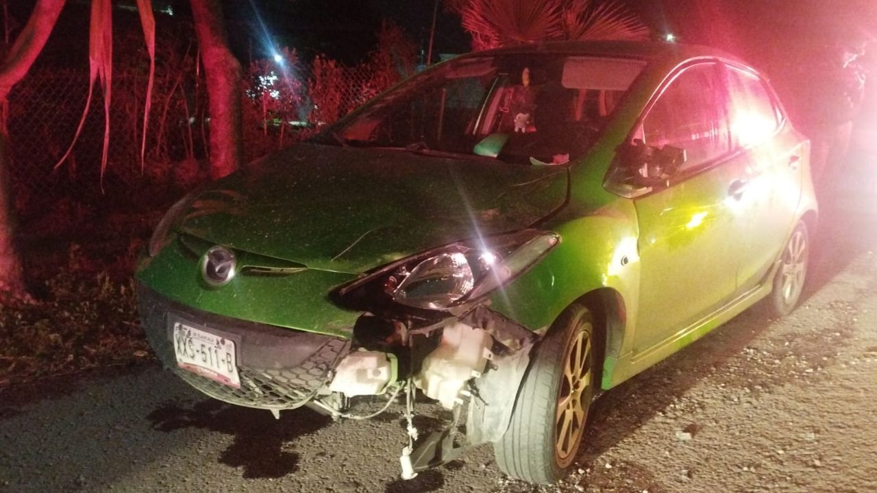 Camión desató carambola en la carretera Puebla-Atlixco hoy; dejó tres lesionados