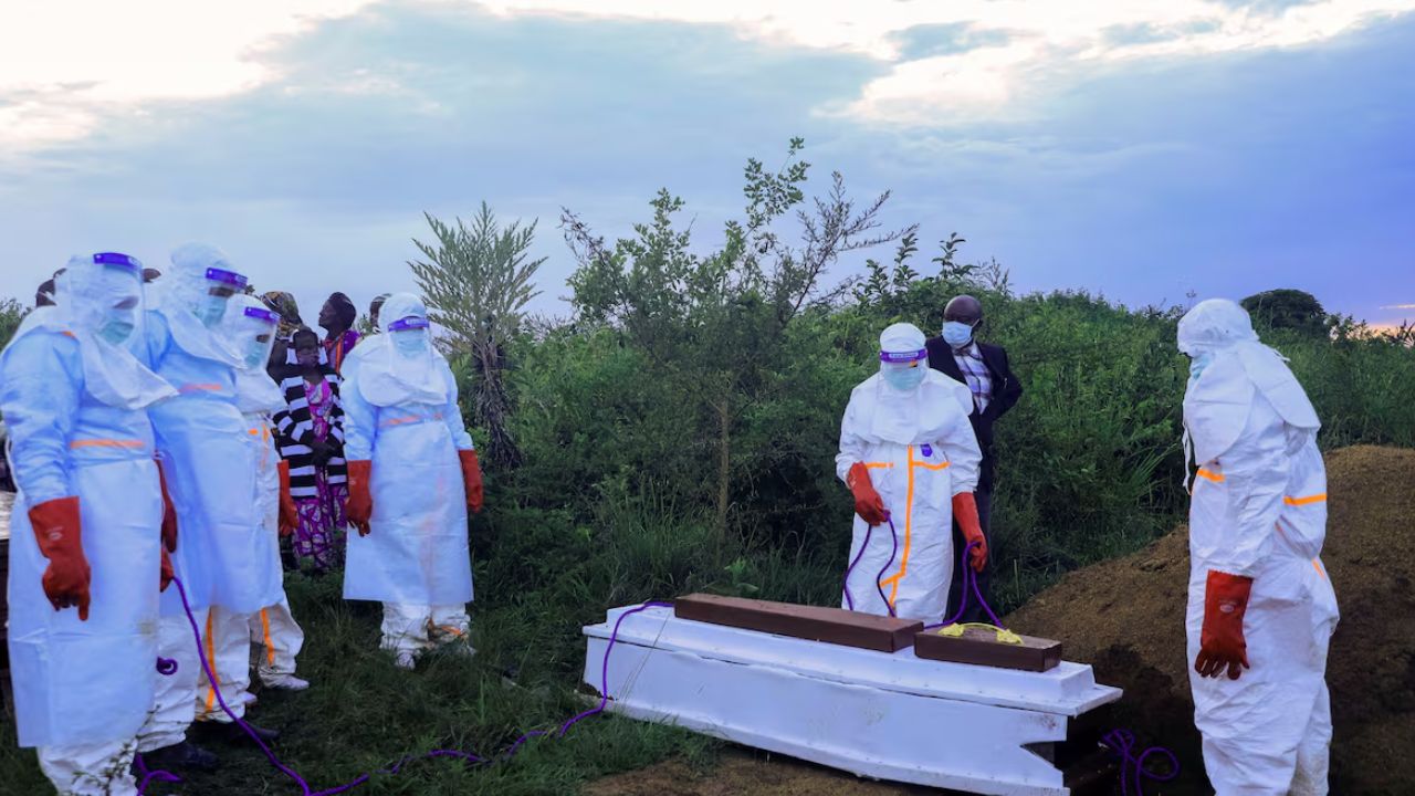 OMS confirma más de 100 casos de ébola; epidemia en expansión