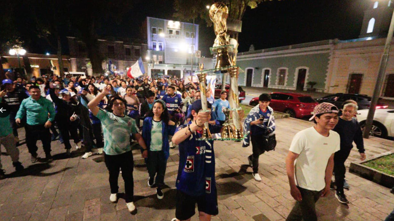 VIDEO: Con gas pimienta disuaden festejos de aficionados del Cruz Azul en Tlaxcala