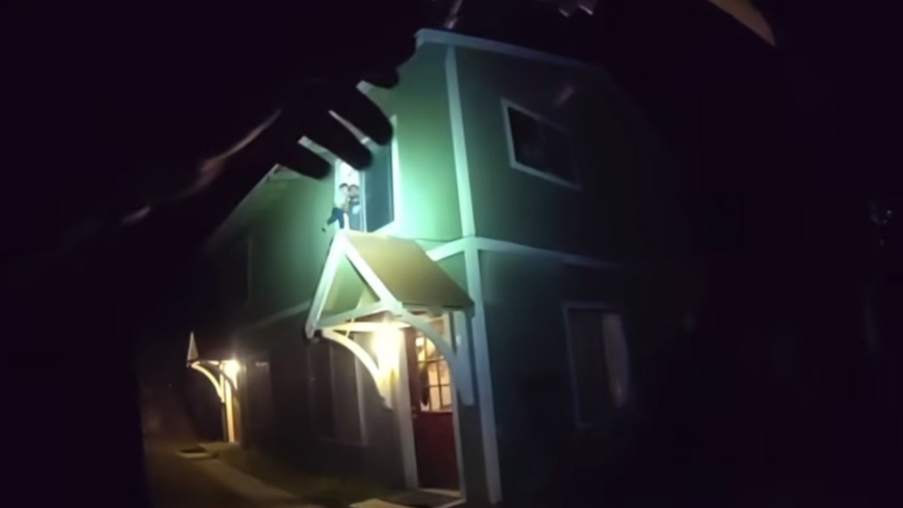 VIDEO SENSIBLE: Así abatieron al sujeto que sacó a un menor por la ventana y agredió a un policía en California