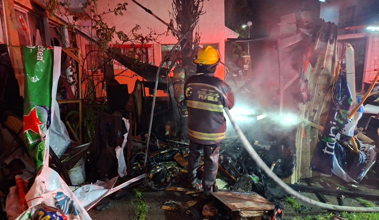 Se registra incendio en vivienda de Los Héroes hoy lunes; esto se sabe