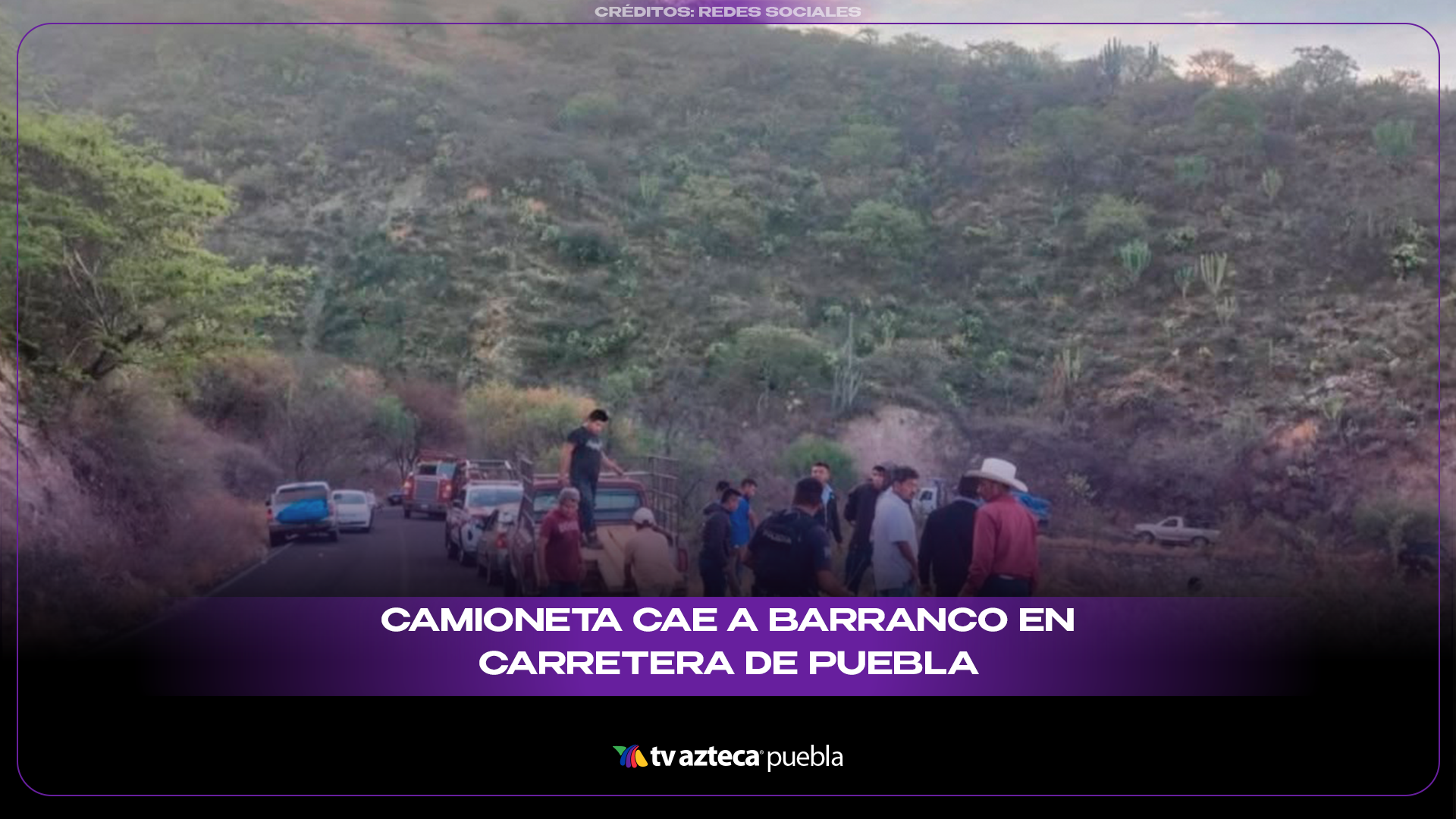 Camioneta cargada con madera cae a barranco en la Sierra Negra