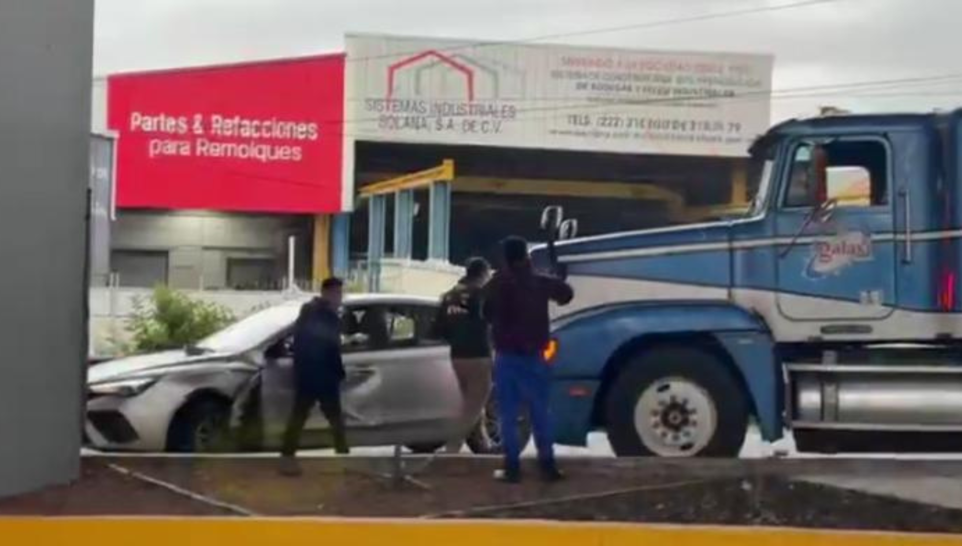 Doble accidente genera CAOS en la autopista México-Puebla ho