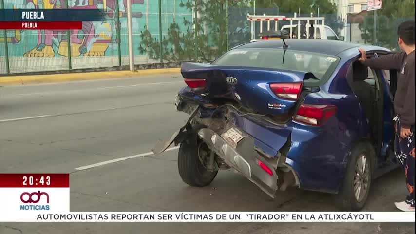 Conductor en aparente estado de ebriedad provoca accidente en Calzada Ignacio Zaragoza, Puebla; hay dos lesionados