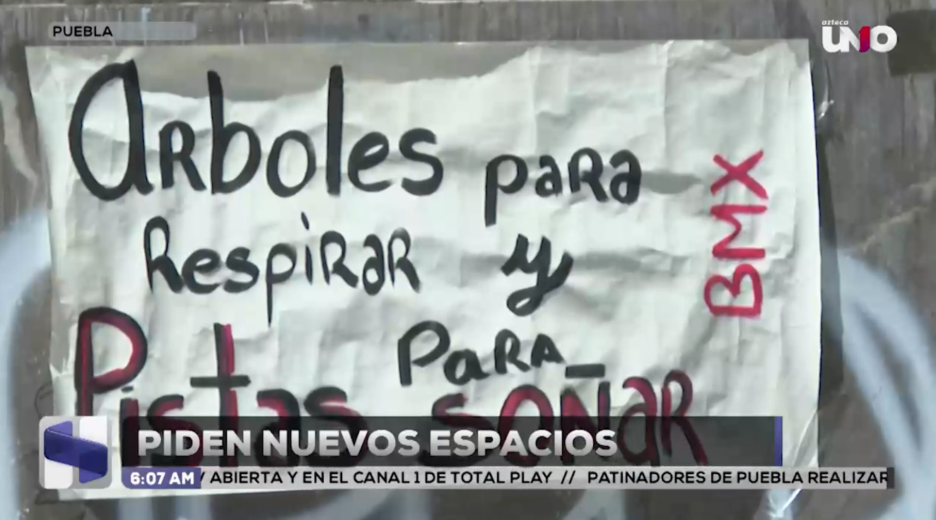 Patinadores poblanos alzan la voz contra el gobierno de Alejandro Armenta tras la demolición del skatepark de Flor del Bosque.