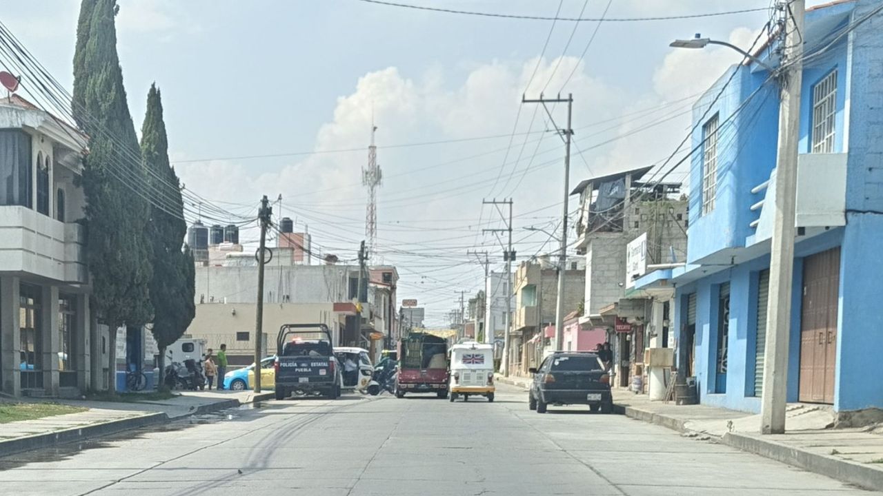 IMAGEN FUERTE: Riña desata ataque armado en Acatzingo, Puebla hoy sábado; tres personas murieron