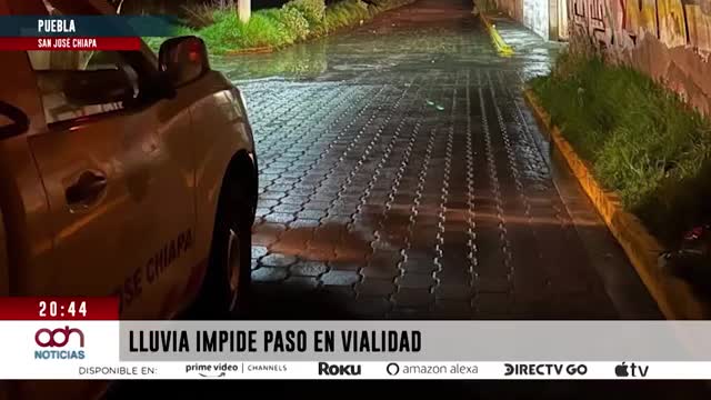 Lluvia impide paso en vialidad de San José Chiapa