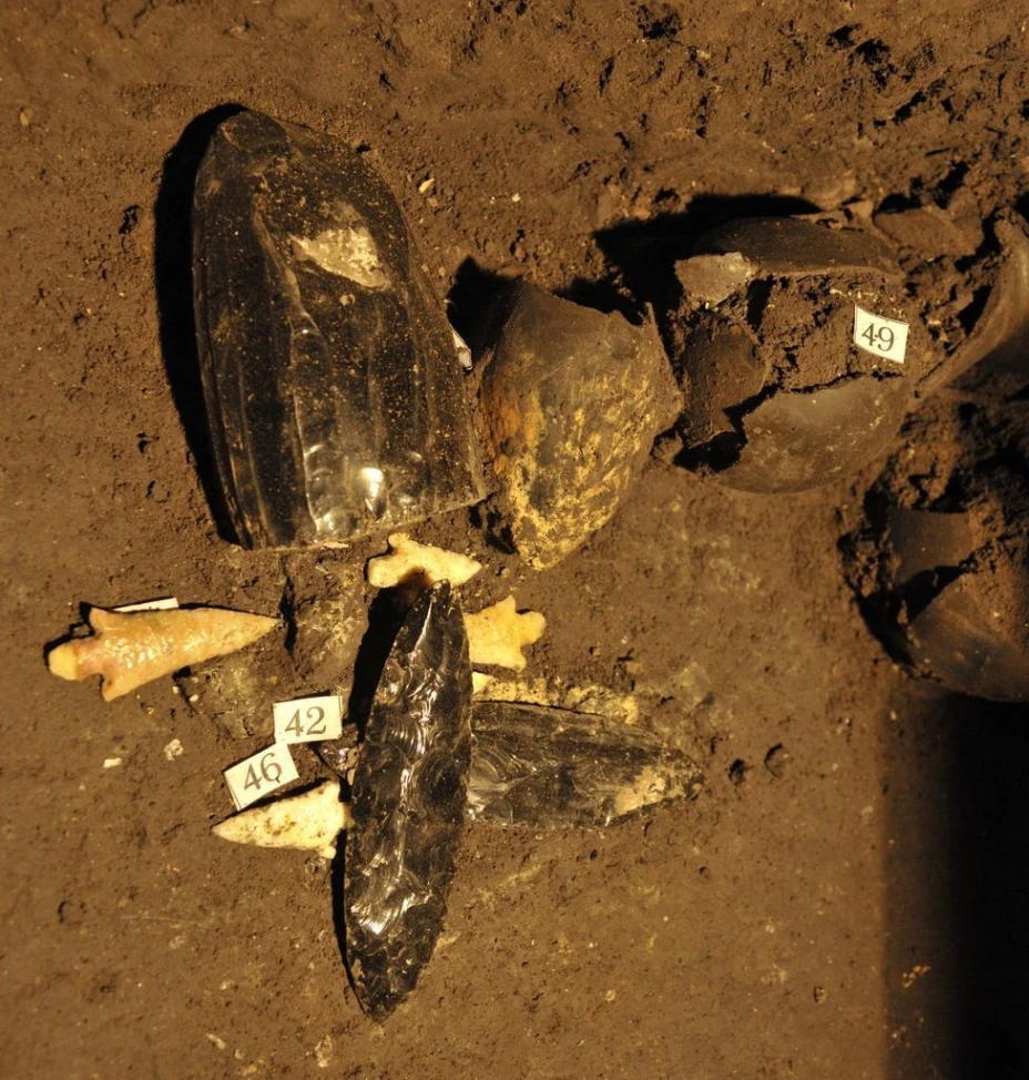 Investigadores del Instituto Nacional de Antropología e Historia descubrieron una ofrenda para Quetzalcoatl debajo de una de las pirámides de Teotihuacán.