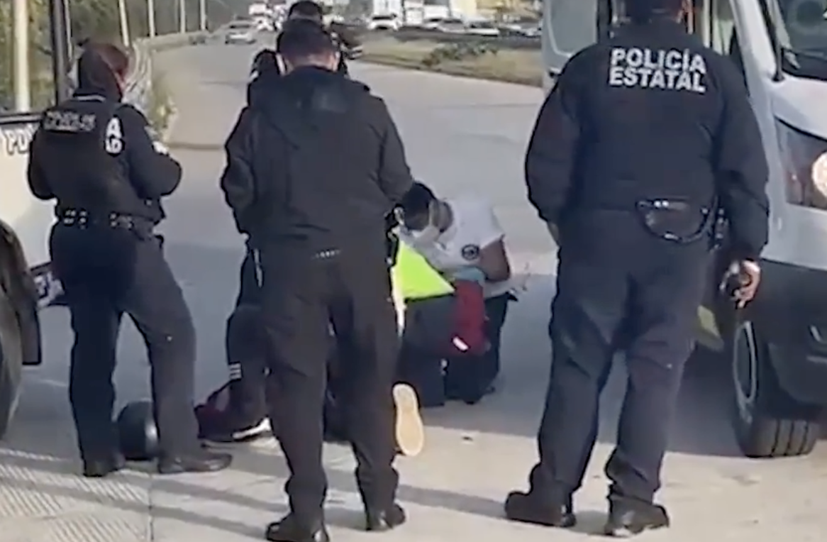 Mujer lesionada tras accidente en la autopista México-Puebla; conductor se da a la fuga en Bosques de San Sebastián