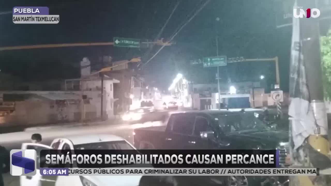 Choque en la México-Puebla y Avenida Central deja daños materiales en Texmelucan