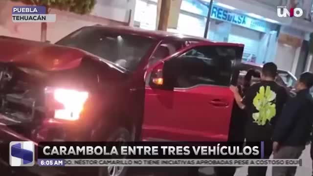 Carambola entre tres vehículos dejó afectaciones e