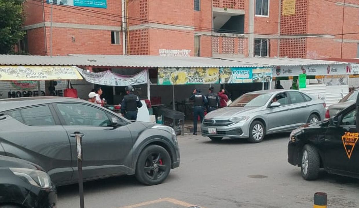 VIDEO: Balacera entre comerciantes deja un muerto en Agua Santa HOY